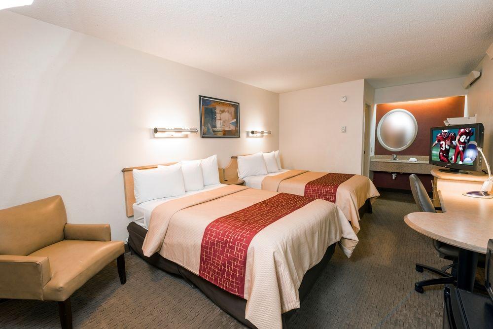 Red Roof Inn Detroit-Rochester Hills/ Auburn Hills Bagian luar foto