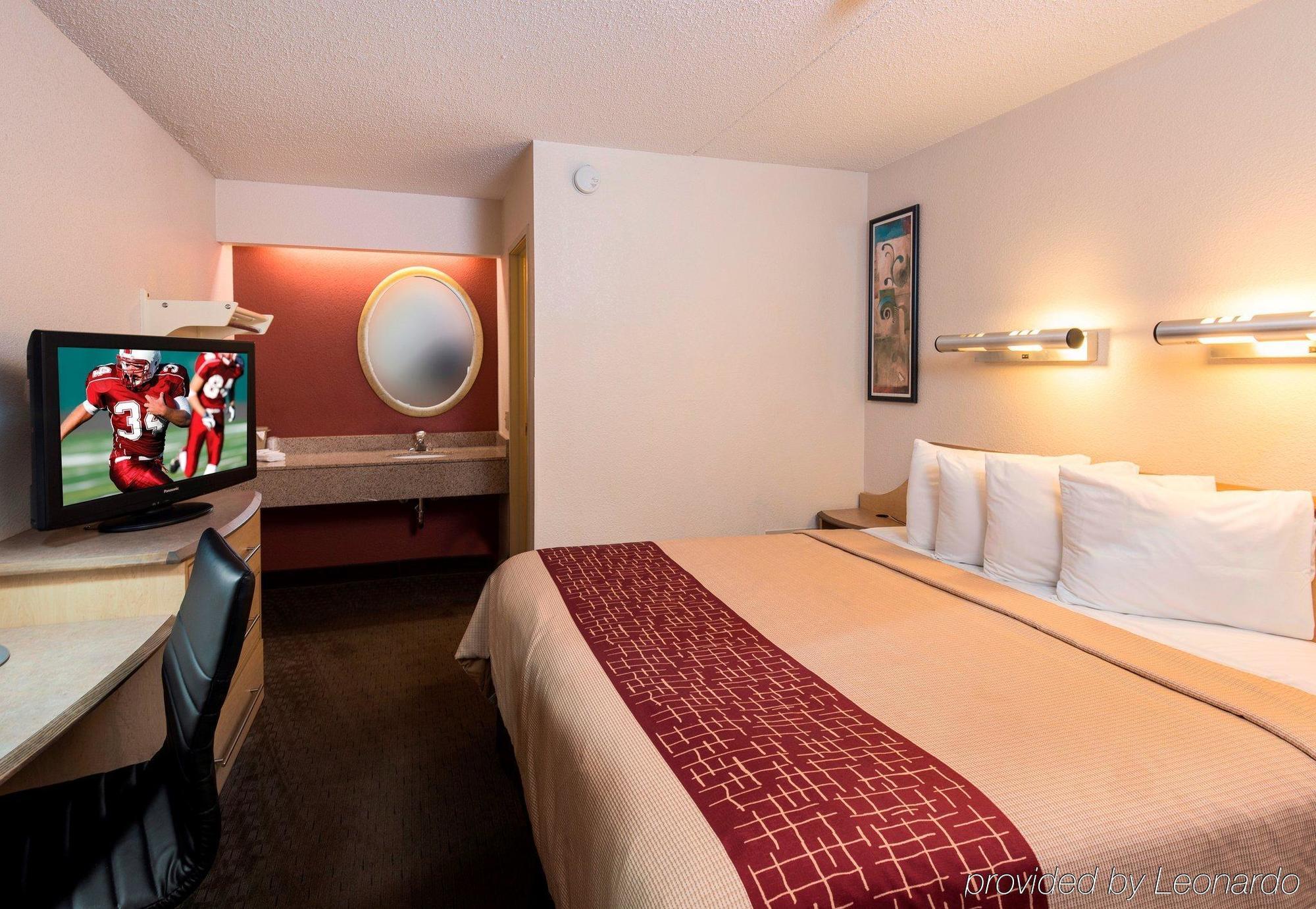 Red Roof Inn Detroit-Rochester Hills/ Auburn Hills Bagian luar foto