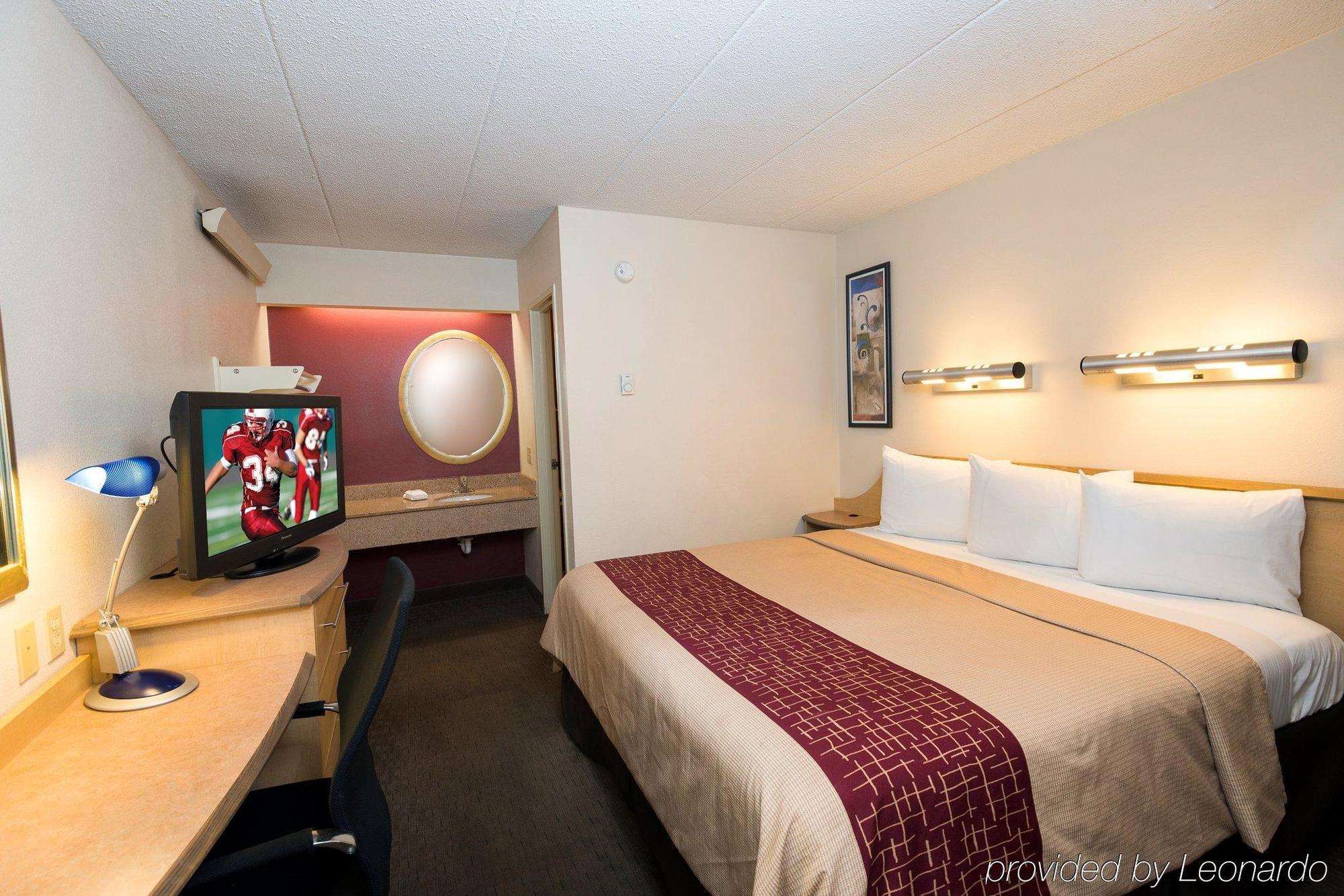Red Roof Inn Detroit-Rochester Hills/ Auburn Hills Bagian luar foto